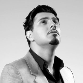 مثل هیچکس